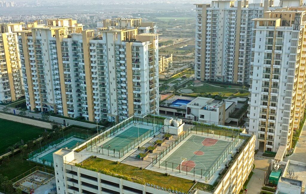 emaar_imperial_gardens-sector_102 - 4